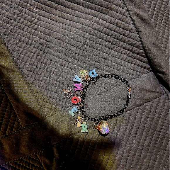 Meet your Posher, Joslyn - Picture 3 of 15